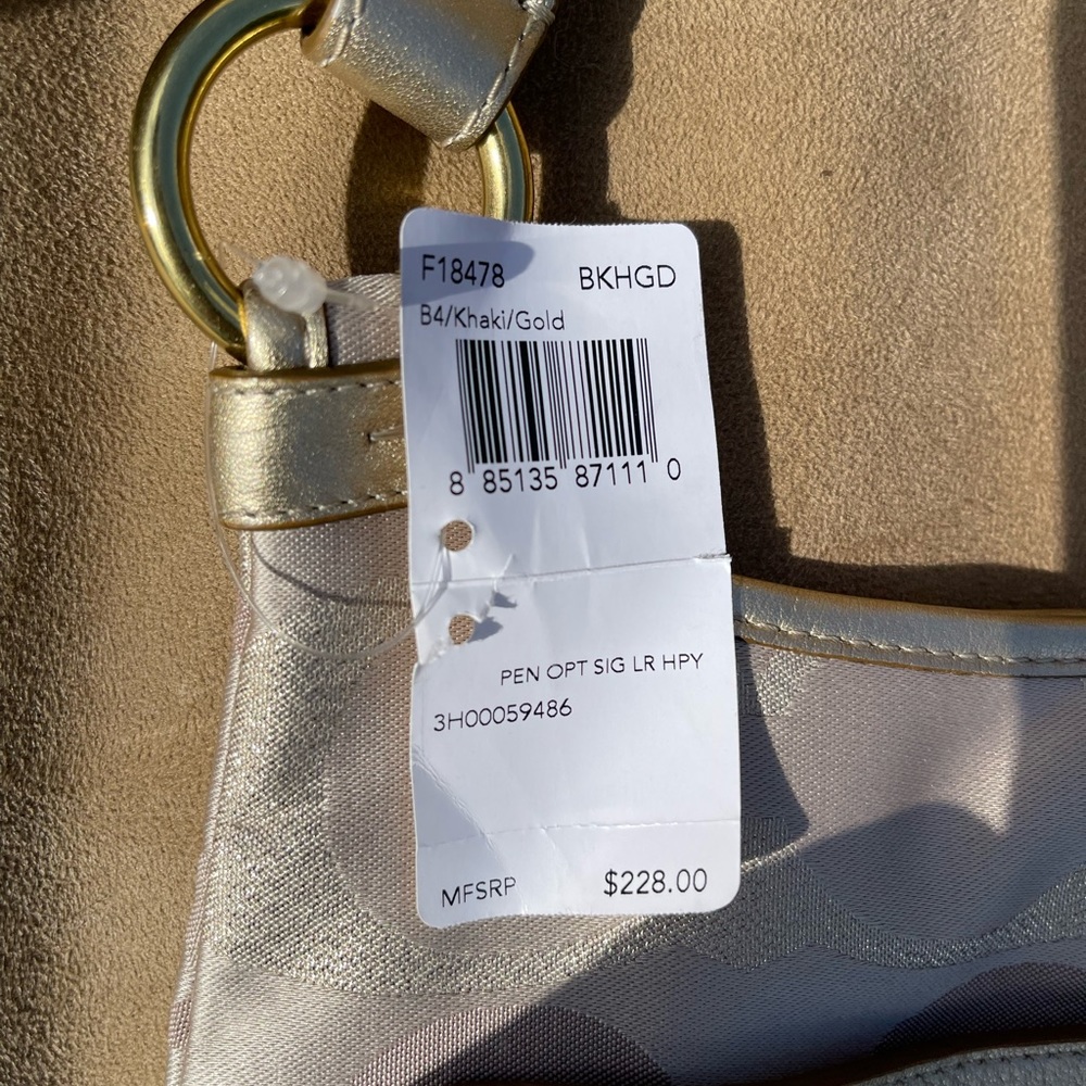 Coach Handbag - Picture 3 of 5